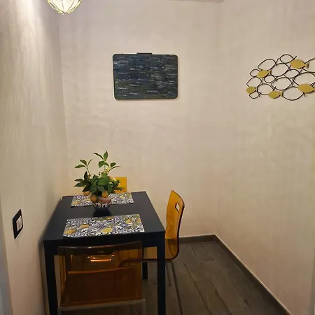 Alta Marea Nocleg ze śniadaniem Salerno